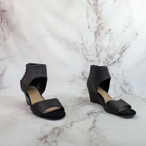 Torrid Black Wedge Size 6.5 W Wide Heel Lace Up Sandal Open Toe Zip Faux Leather